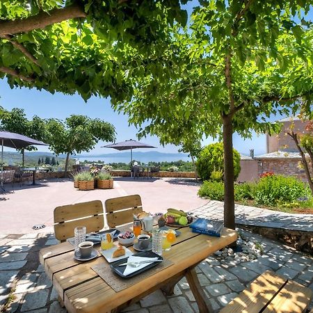 Iakovakis Suites & Spa Koropi Exterior foto